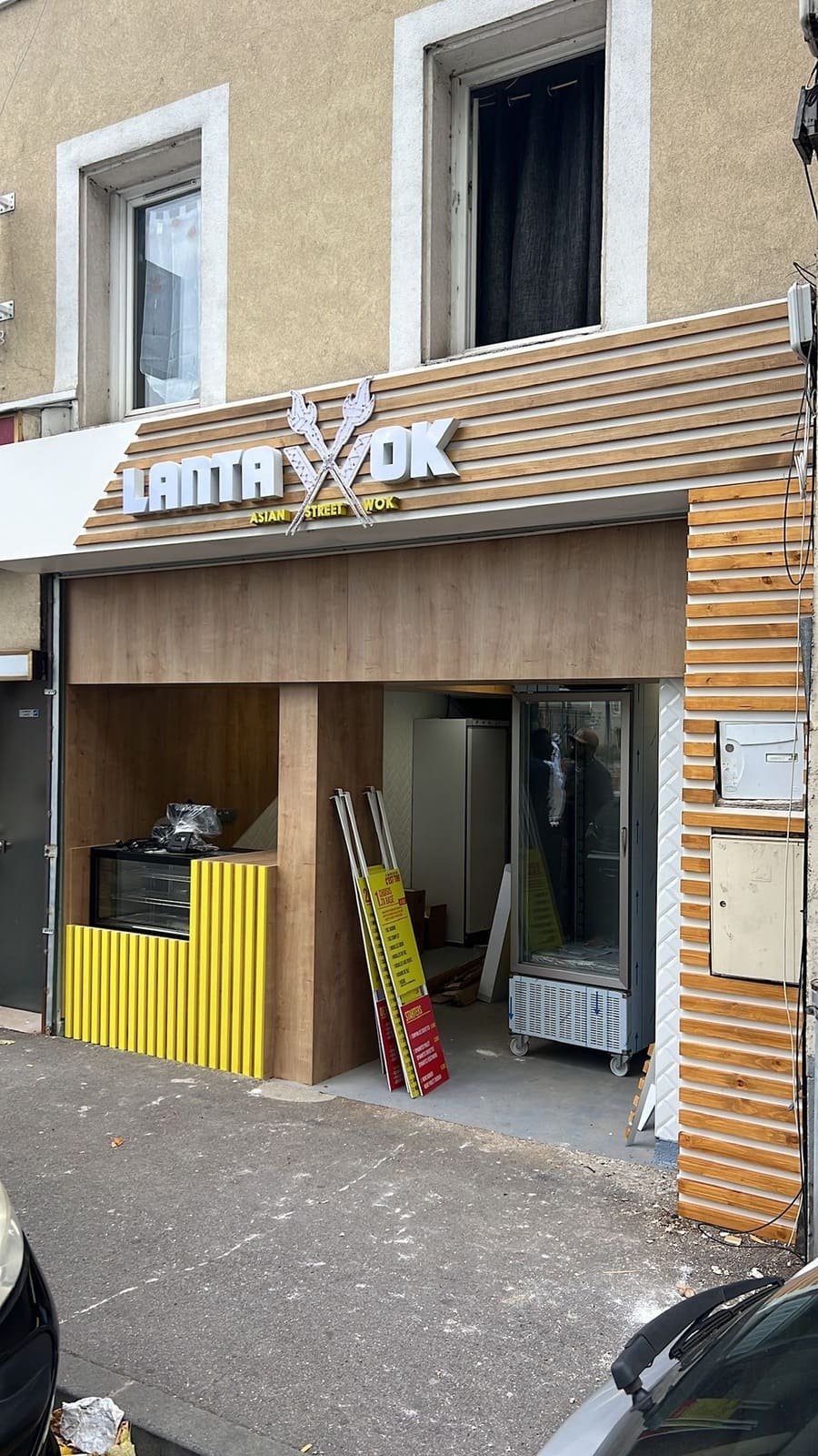 pose enseigne lumineuse magasin facade commerciale installation professionnelle boutique store led neon paris meilleur 14